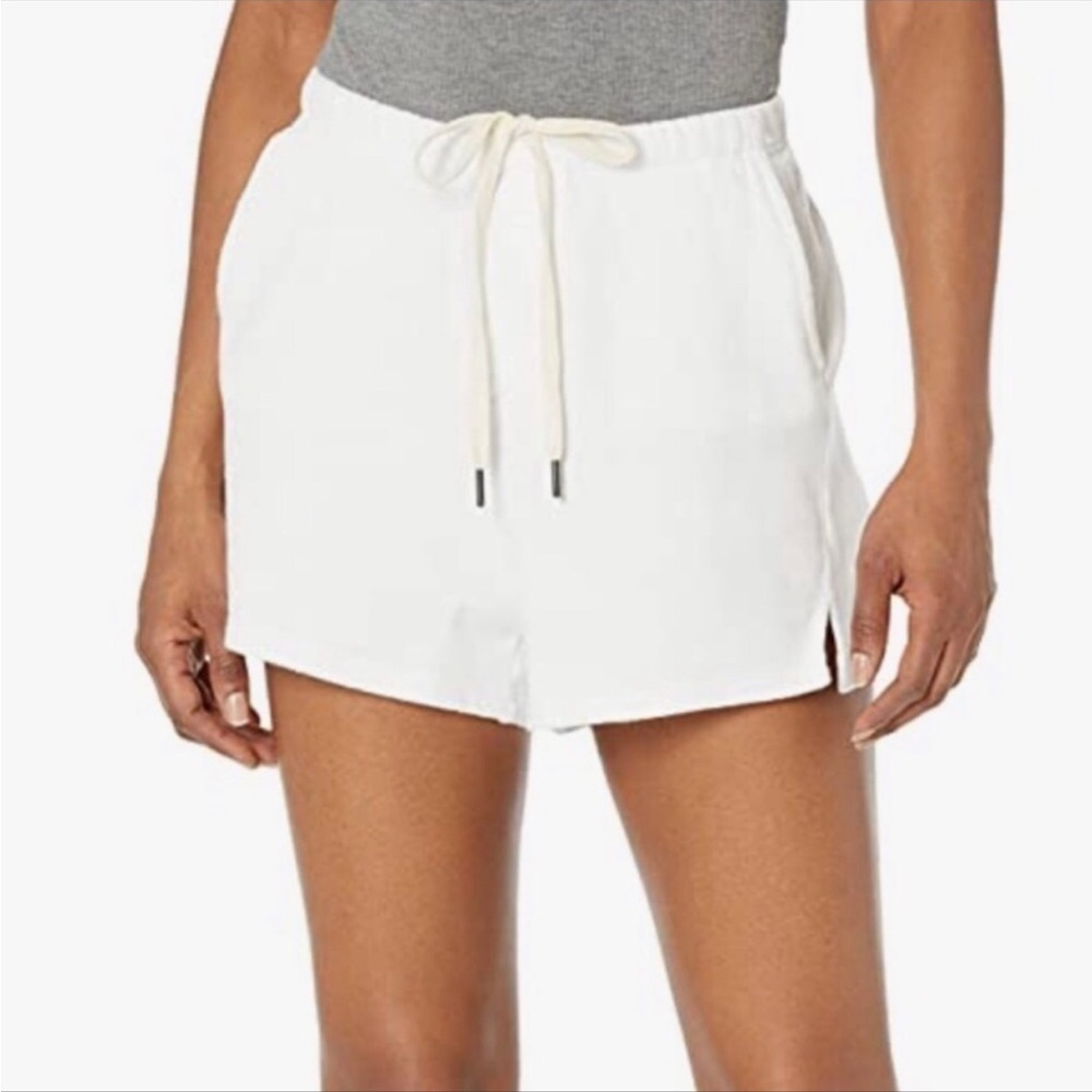 n:Philanthropy Bee White Cotton Lounge Shorts